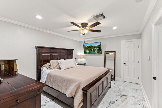 515 Foxglove Lane, Houston, TX 77076