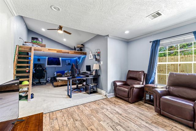 515 Foxglove Lane, Houston, TX 77076