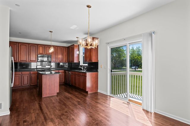 6065 Irene Drive, Hoffman Estates, IL 60192