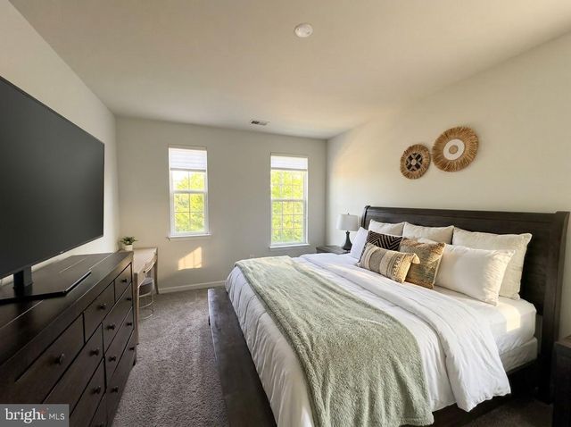 10539 BITTERSWEET LN, Bristow, VA 20136