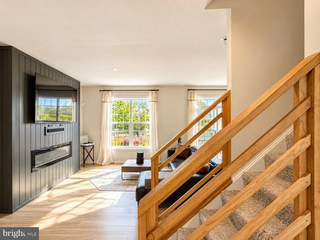 10539 BITTERSWEET LN, Bristow, VA 20136