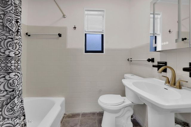 5538 ANCHOR Lane, Jacksonville, FL 32207