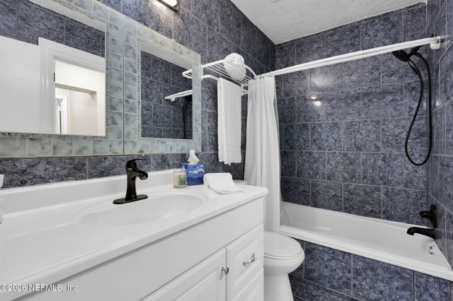 5538 ANCHOR Lane, Jacksonville, FL 32207