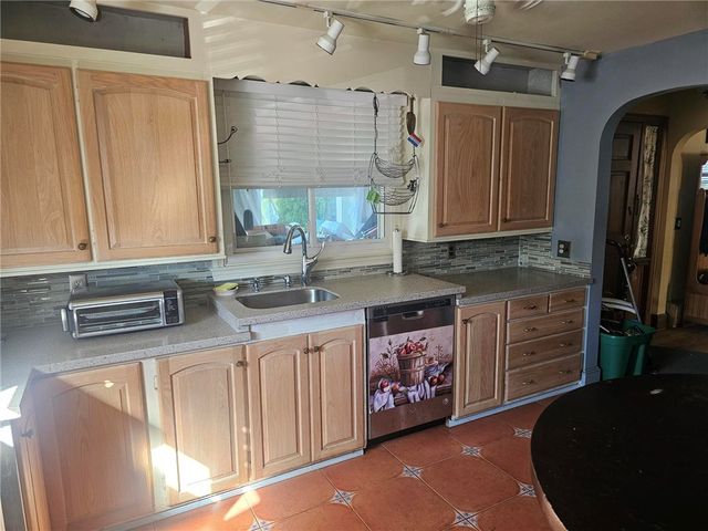 45 Cross Street, Westerly, RI 02891