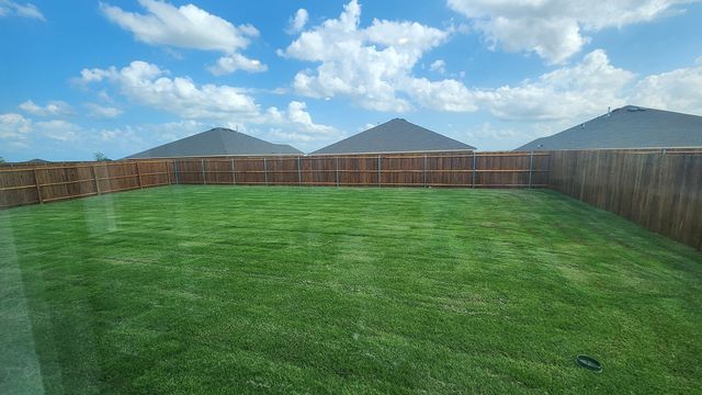 407 Northern Red Drive, Josephine, TX 75189