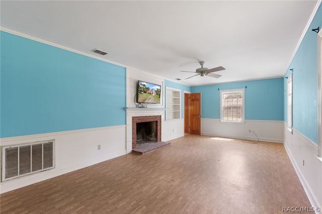 4714 Highway 40 W, Yankeetown, FL 34498