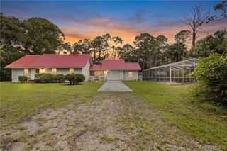 4714 Highway 40 W, Yankeetown, FL 34498