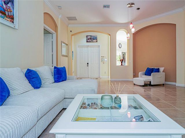 9630 E Maiden Court, Vero Beach, FL 32963