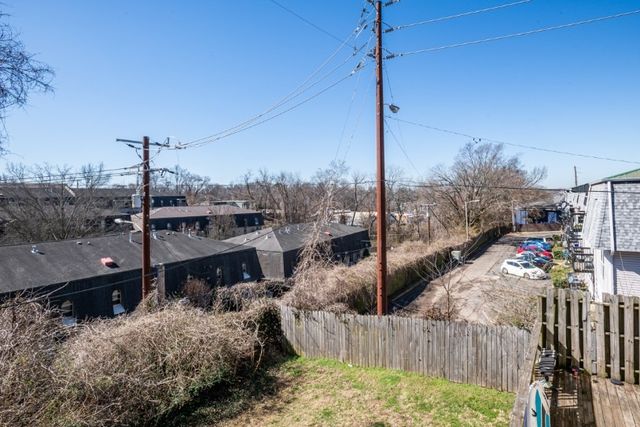 932 Coarsey Dr, Nashville, TN 37217