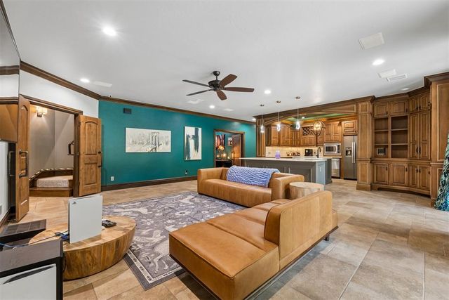 1807 Summerhaven Way, Edmond, OK 73013
