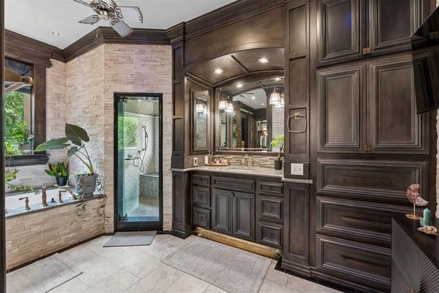 1807 Summerhaven Way, Edmond, OK 73013