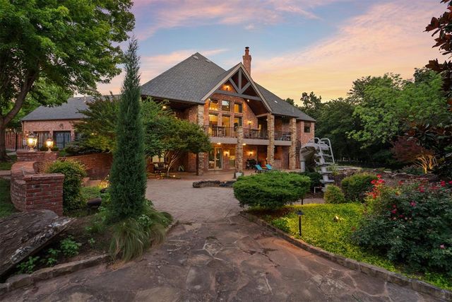 1807 Summerhaven Way, Edmond, OK 73013