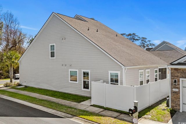 800 Lorenzo Dr., North Myrtle Beach, SC 29582