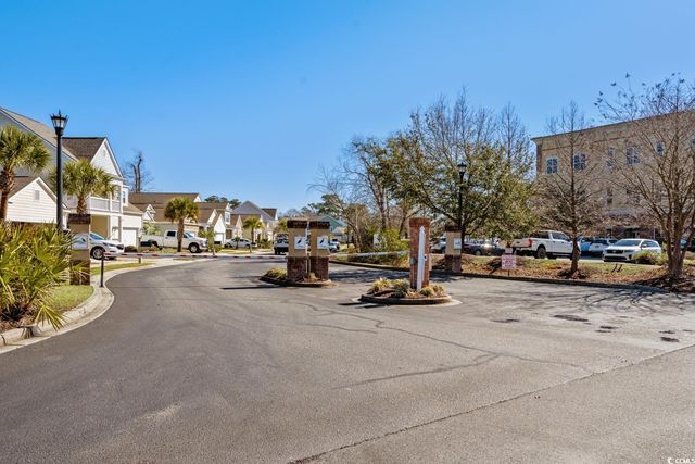 800 Lorenzo Dr., North Myrtle Beach, SC 29582