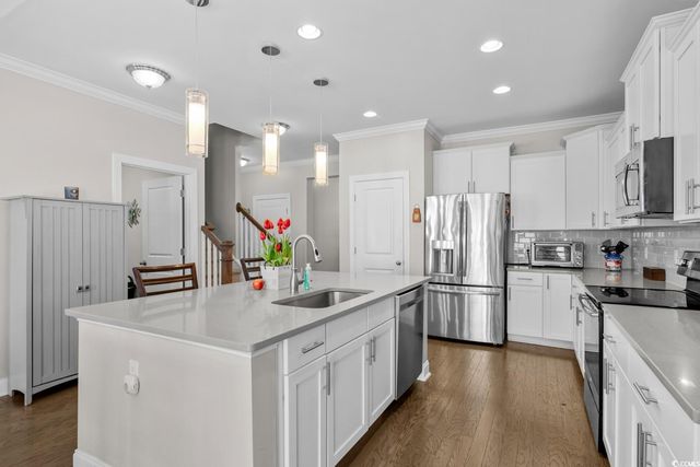 800 Lorenzo Dr., North Myrtle Beach, SC 29582