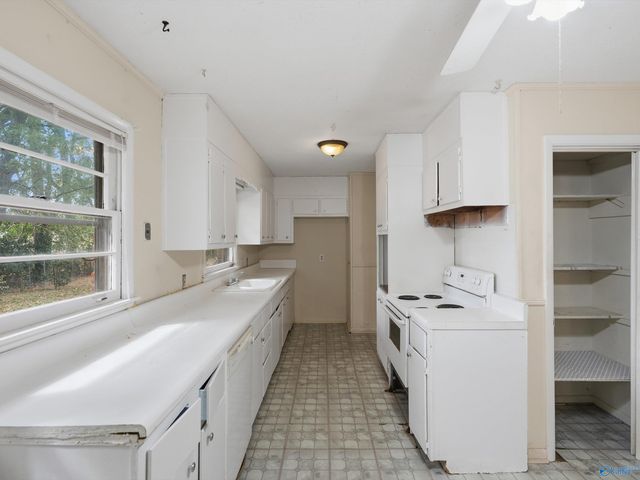 4609 Sparkman Drive NW, Huntsville, AL 35810