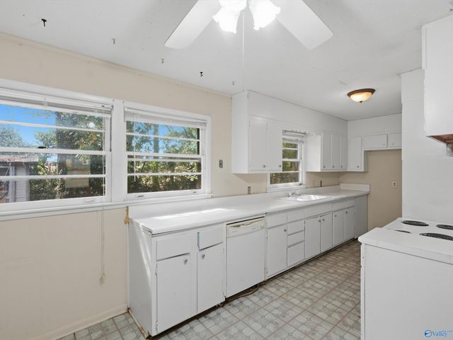 4609 Sparkman Drive NW, Huntsville, AL 35810