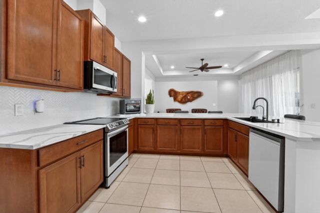 15804 Goldfinch Circle, The Acreage, FL 33470