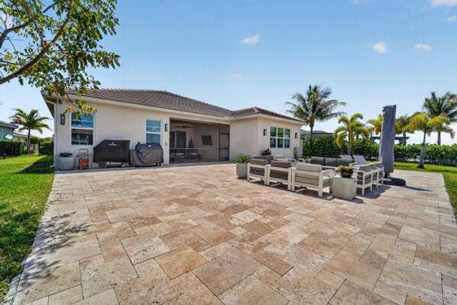 15804 Goldfinch Circle, The Acreage, FL 33470