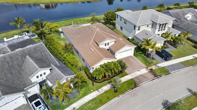 15804 Goldfinch Circle, The Acreage, FL 33470