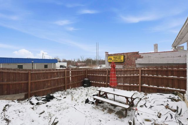 2230 Cass Street, Fort Wayne, IN 46808