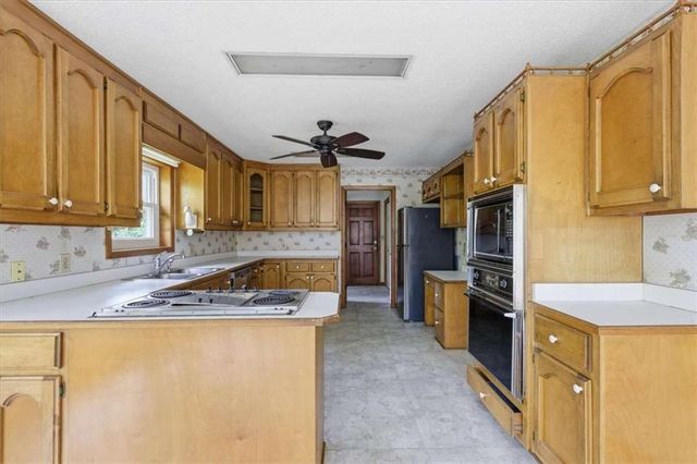 3197 Spring Lake Drive, Conyers, GA 30013