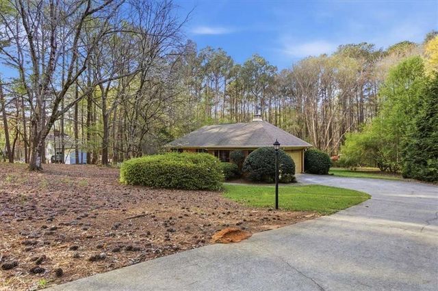 3197 Spring Lake Drive, Conyers, GA 30013