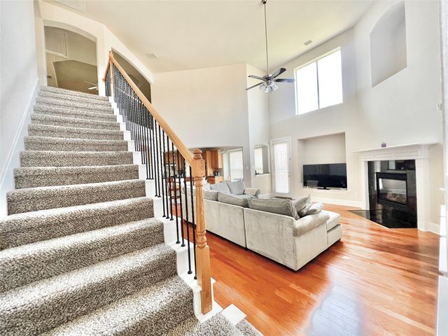 10404 OFFSHORE Drive, Irving, TX 75063