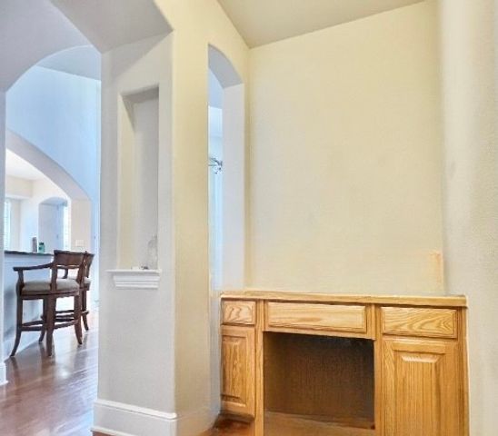 10404 OFFSHORE Drive, Irving, TX 75063