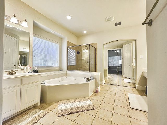 10404 OFFSHORE Drive, Irving, TX 75063