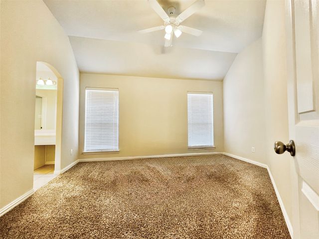 10404 OFFSHORE Drive, Irving, TX 75063