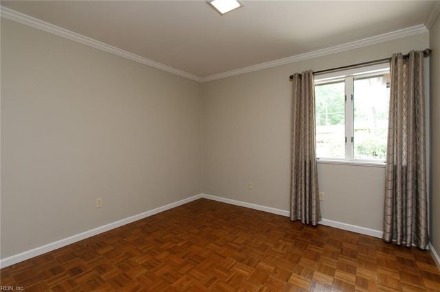 210 Walden DR, Yorktown, VA 23692