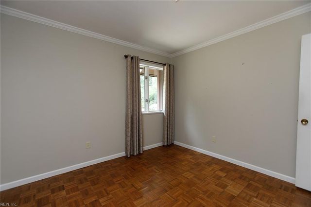 210 Walden DR, Yorktown, VA 23692