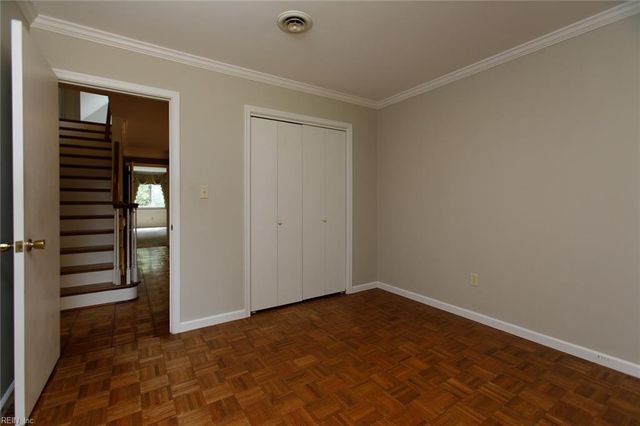 210 Walden DR, Yorktown, VA 23692