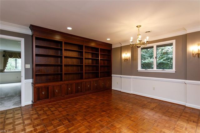 210 Walden DR, Yorktown, VA 23692