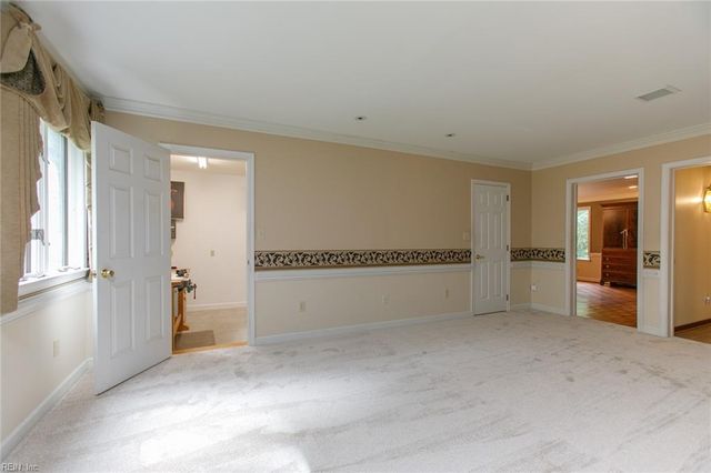 210 Walden DR, Yorktown, VA 23692