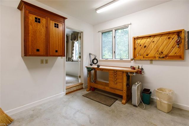 210 Walden DR, Yorktown, VA 23692