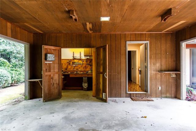 210 Walden DR, Yorktown, VA 23692