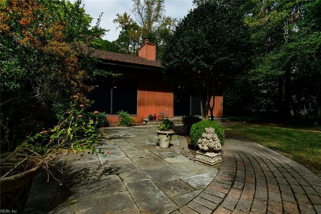 210 Walden DR, Yorktown, VA 23692
