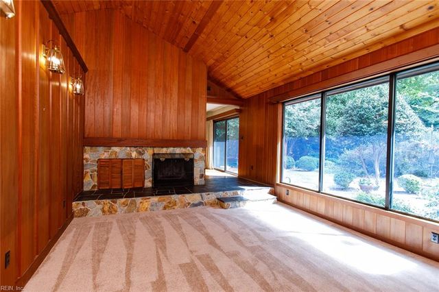 210 Walden DR, Yorktown, VA 23692