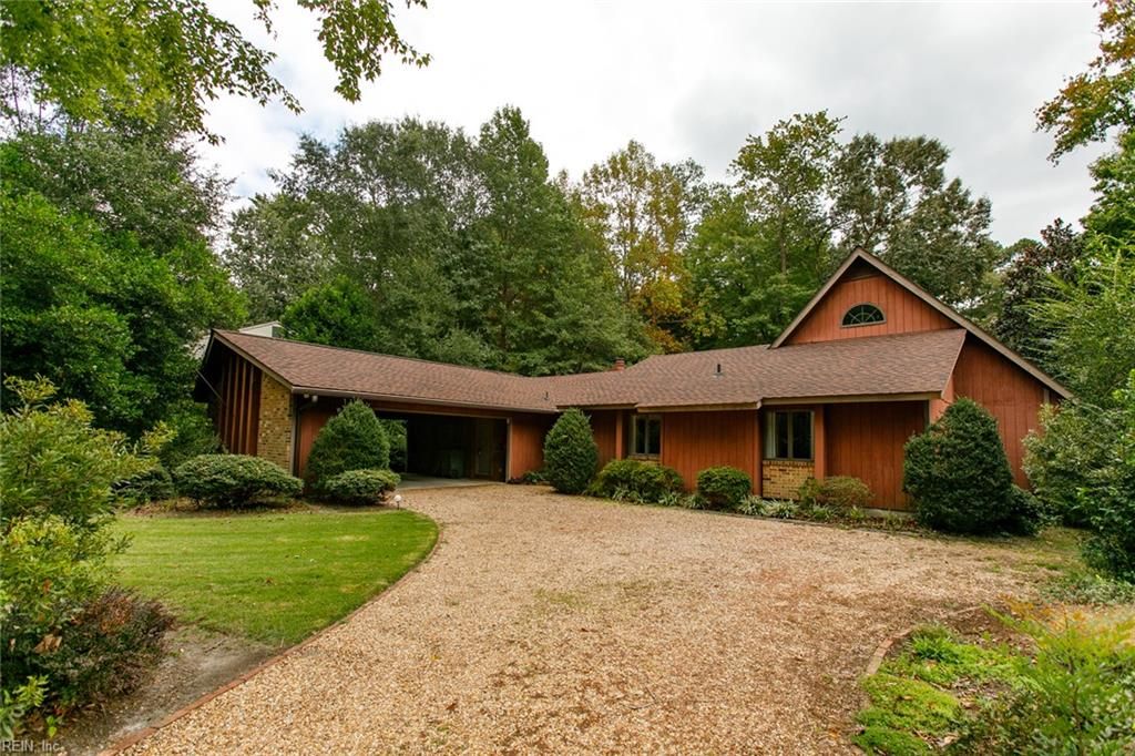 210 Walden DR, Yorktown, VA 23692