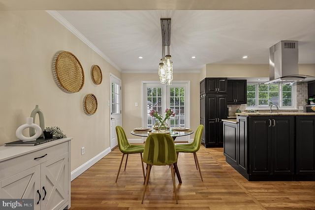 8709 WATERFORD RD, Alexandria, VA 22308