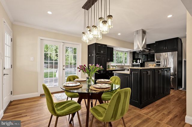 8709 WATERFORD RD, Alexandria, VA 22308