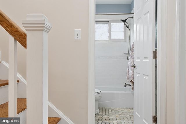 8709 WATERFORD RD, Alexandria, VA 22308