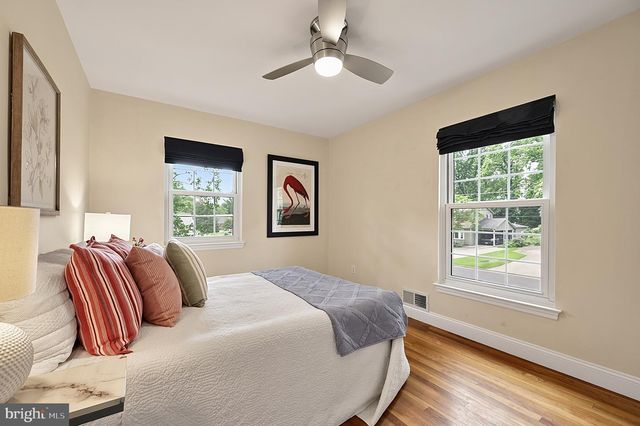 8709 WATERFORD RD, Alexandria, VA 22308