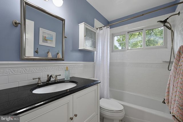 8709 WATERFORD RD, Alexandria, VA 22308