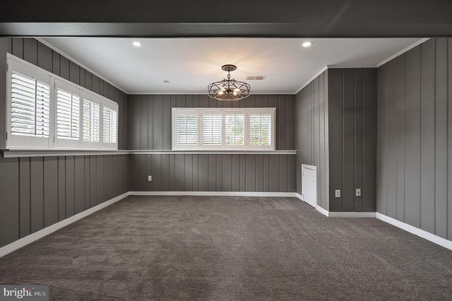 8709 WATERFORD RD, Alexandria, VA 22308