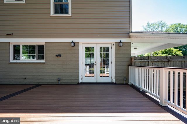 8709 WATERFORD RD, Alexandria, VA 22308