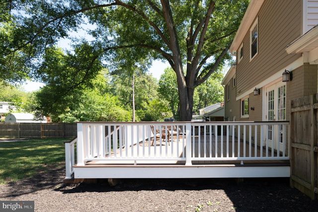 8709 WATERFORD RD, Alexandria, VA 22308