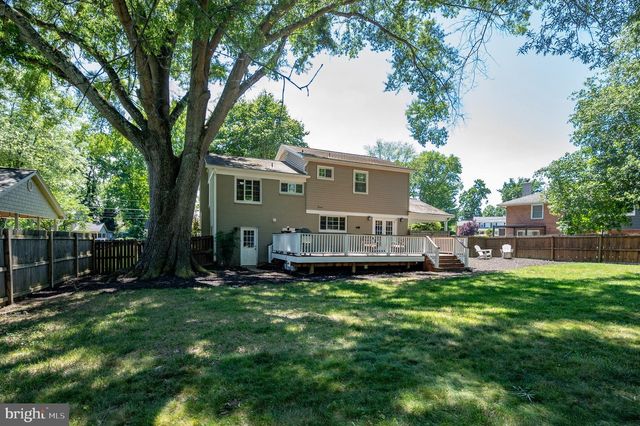 8709 WATERFORD RD, Alexandria, VA 22308